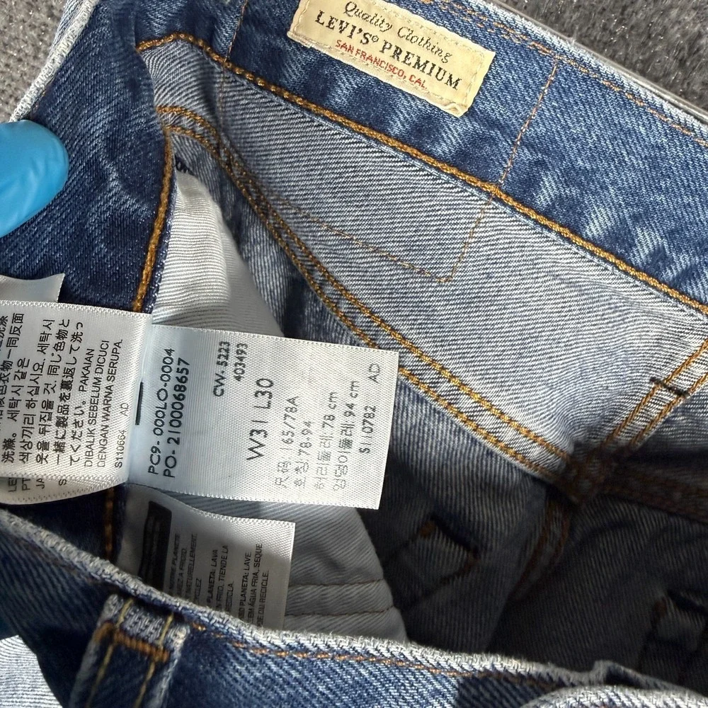 Levis has minor